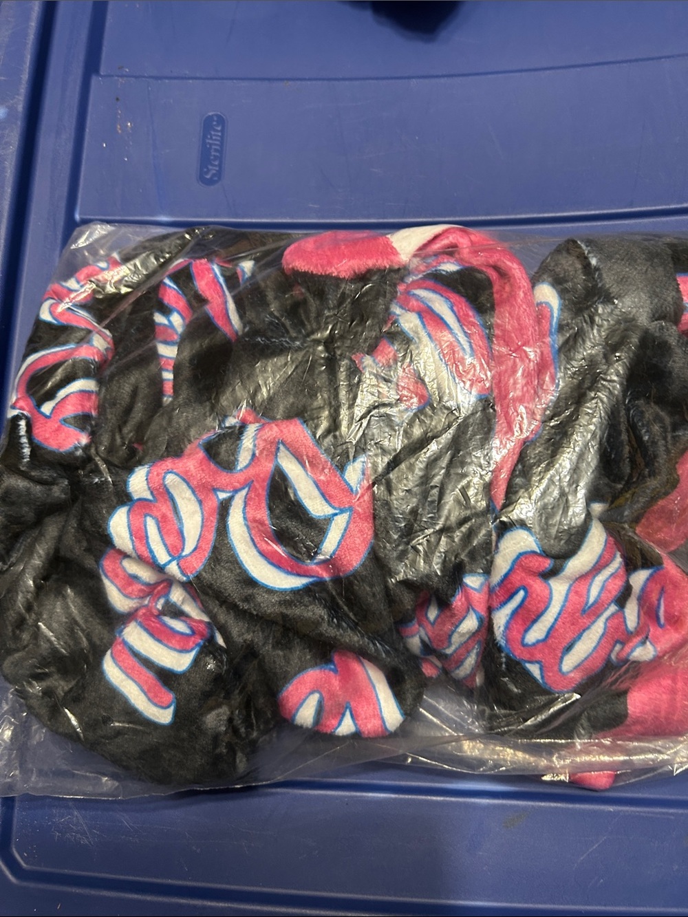 Barbie signature New blanket size 50 by 60
